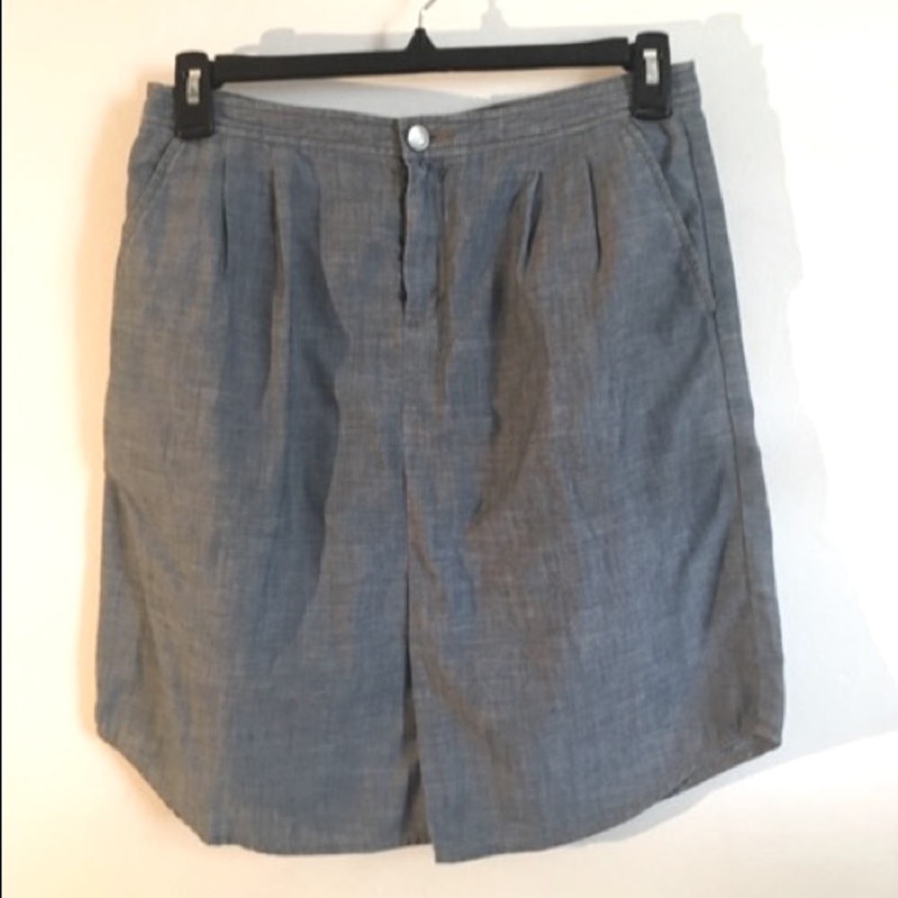 Blue Banana Republic knee length skirt in size 6.